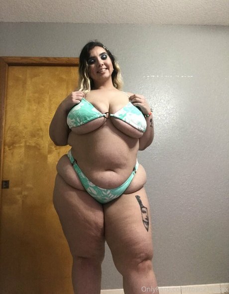 kushunlimited model nice photo