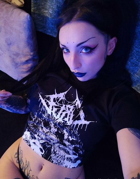 sikoisdeadvip star nude pictures