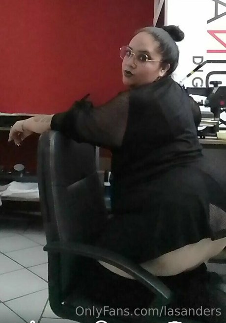 anabattory pretty star photos