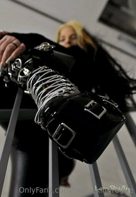 msfuckingrogue star pretty photos