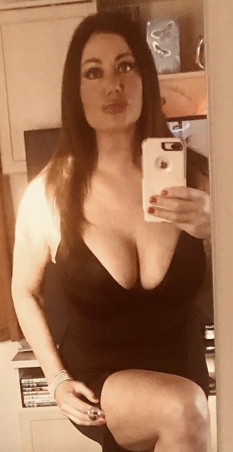 mslisaappleton sex model pic