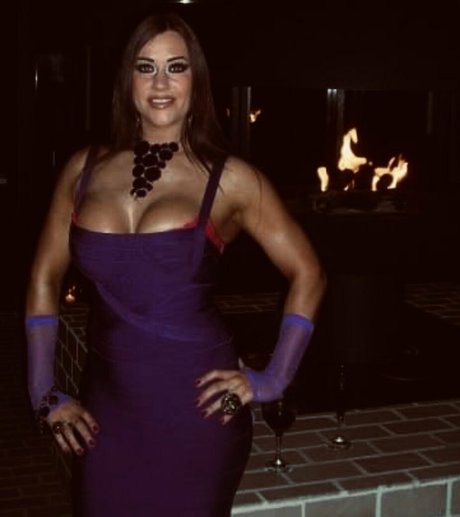 mslisaappleton model perfect picture