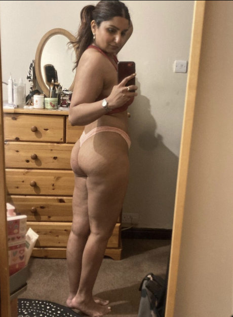 Gujubear pornstar nudes photo