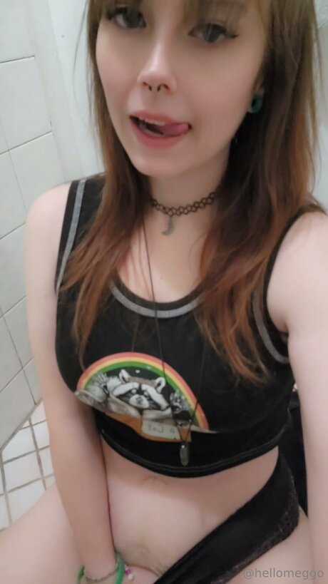 hellomeggo sex pornstar img