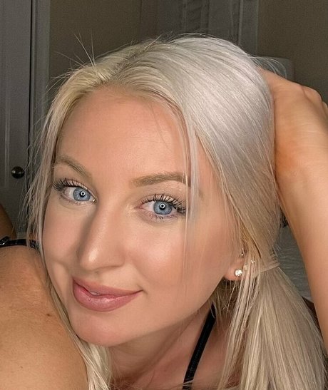 Heather Leah hot star archive