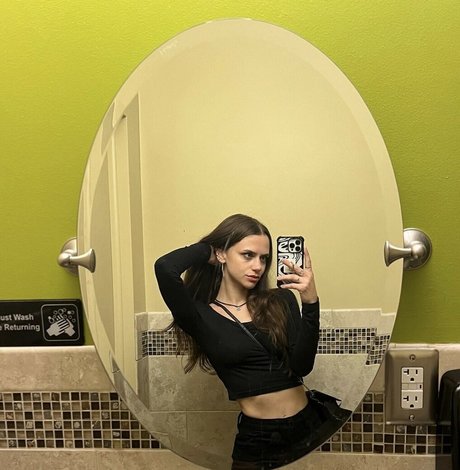 Nobosart model nudes pictures