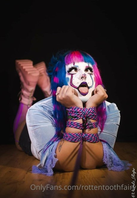 rottentoothfairy pornographic star images