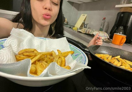 smile2003 art star photo