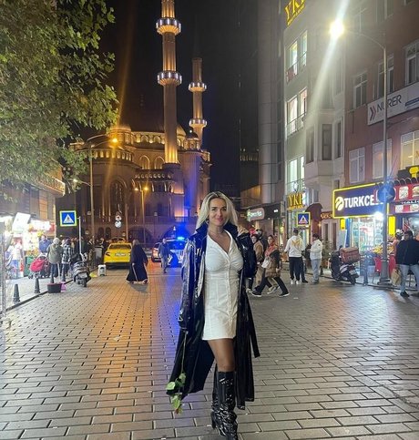 Oksana Mishyna star adult pic