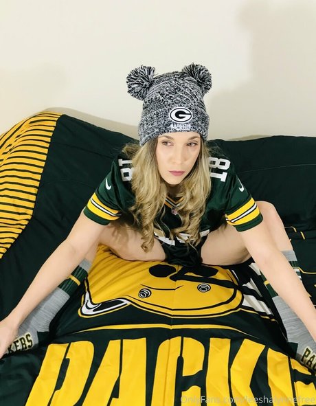 leeshalynne sexy star gallery