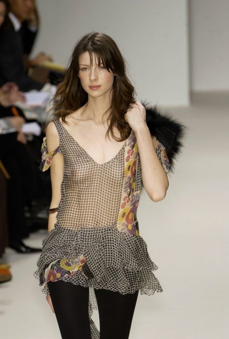 Caitriona Balfe star art photos