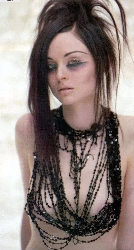 Sophie Ellis Bextor art star pictures