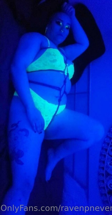 ravenpnevermore nice model photo