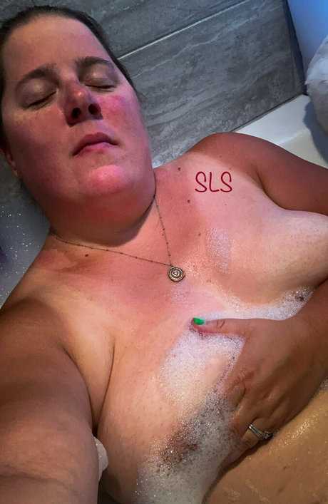 rckyshow beautiful actress pic