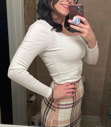 siennastompsonyou adult star image