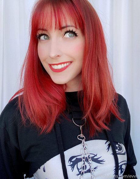 evvils model exclusive pictures