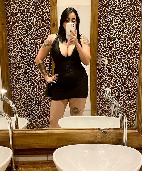 Deborah Milano star exclusive picture