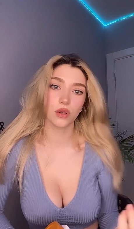 Snowmaiid best actress gallery