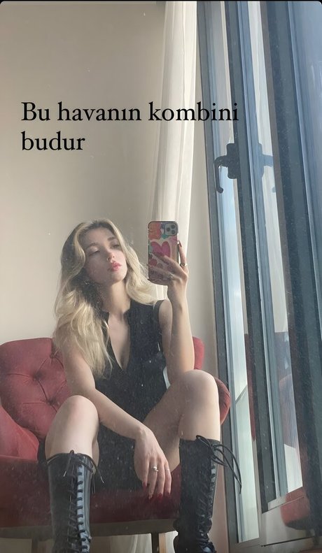 Snowmaiid adult star archive