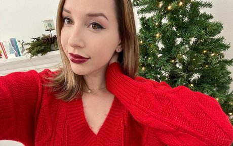 JackieMButler model erotic photo