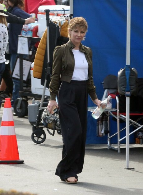 Evangeline Lilly model free img