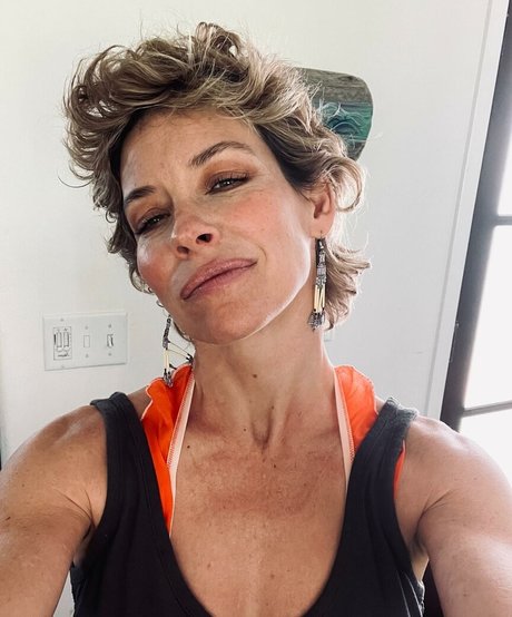 Evangeline Lilly exclusive actress photo