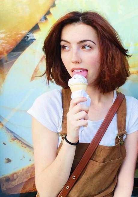 breebunn art star img