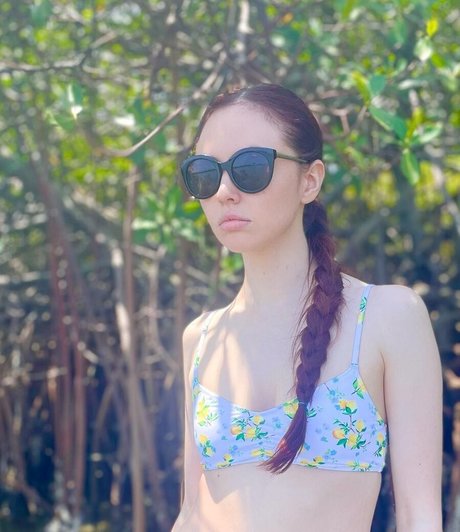 Quantum ASMR free model pics