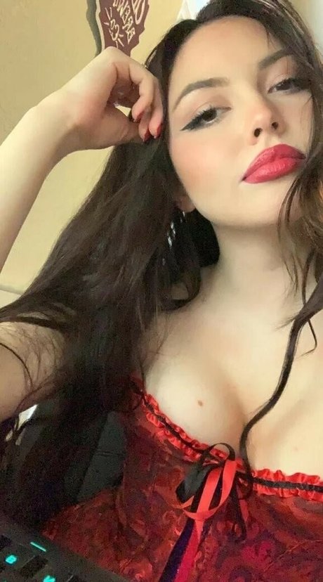 Quantum ASMR sex actress photo