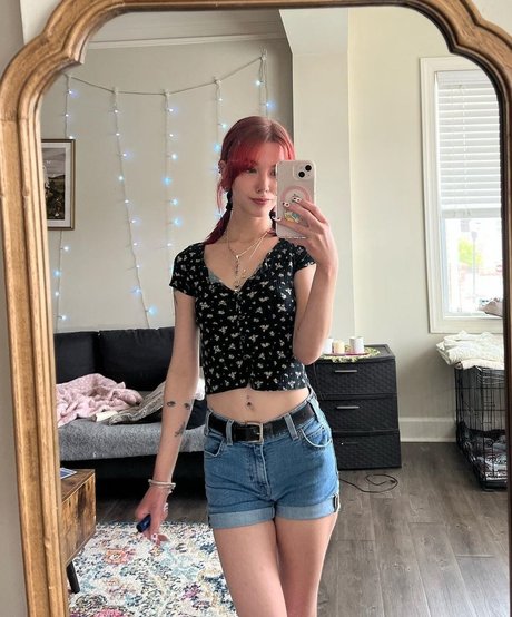 spaghettigorl adult model image