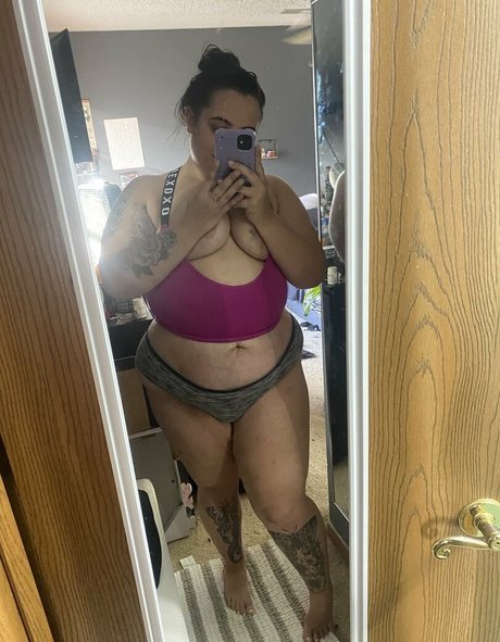 hornythickitten pornstar top images