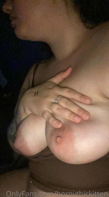 hornythickitten hot actress galleries