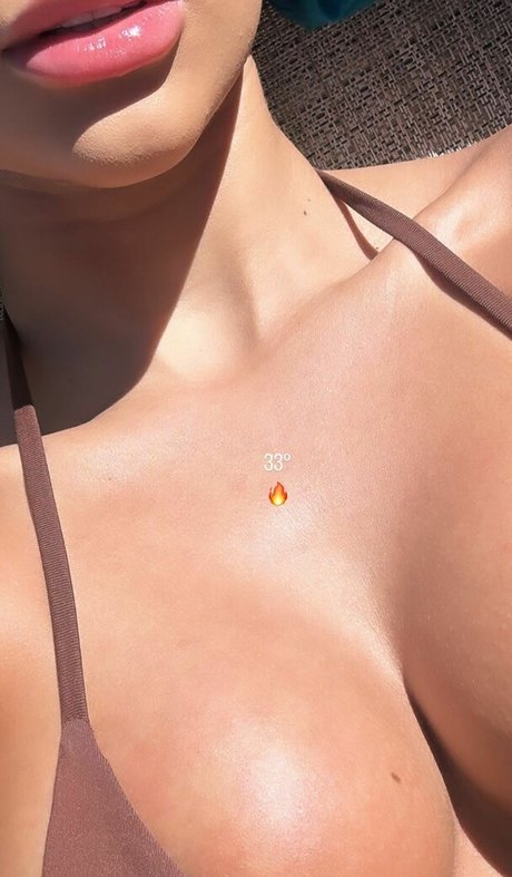 Yris Araujo model high quality pic