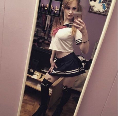 Kepitasecrett model nude image