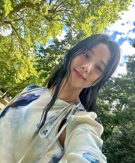 Jisoo model porn gallery