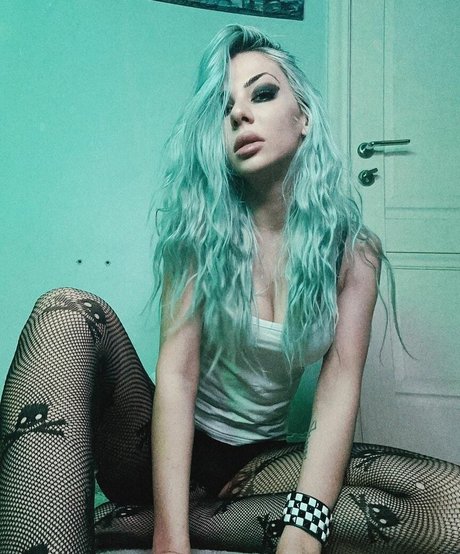 Ai Mori sexy model gallery