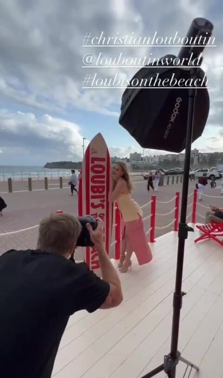 Teagan Croft nice model pics