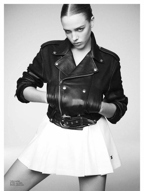 Teagan Croft sexy model images