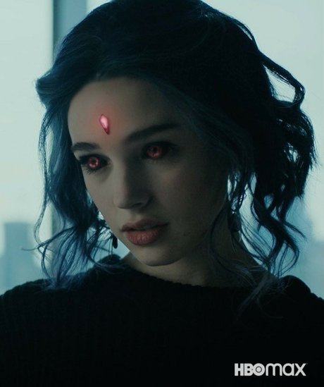 Teagan Croft star hd galleries