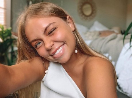 Madison Mclachlan pornstar xxx photos