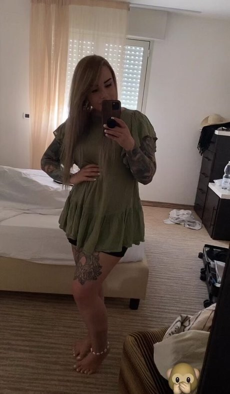 Missrage beautiful pornstar img