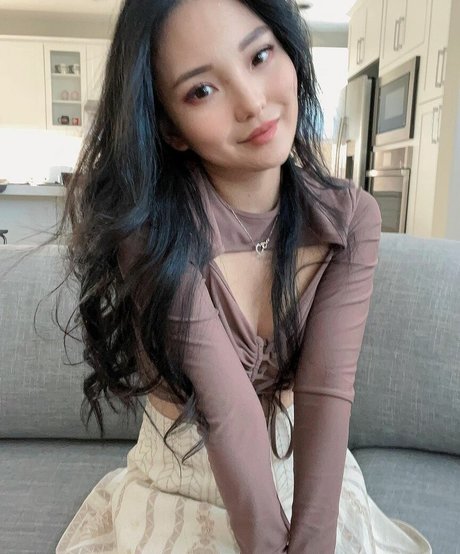 Codemiko pornstar sexy pictures