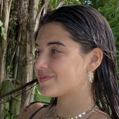 Mia Valdes model hd photos