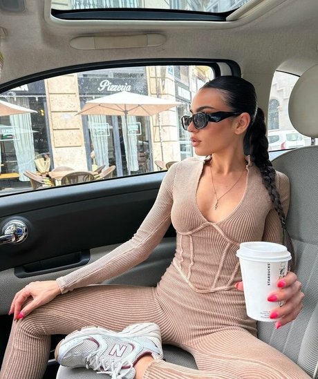 Anabel Hernandez erotic pornstar pics