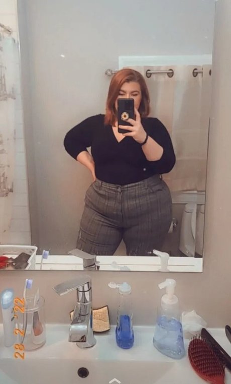 damned female xxx actress image