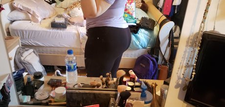 damned female nudes star pics