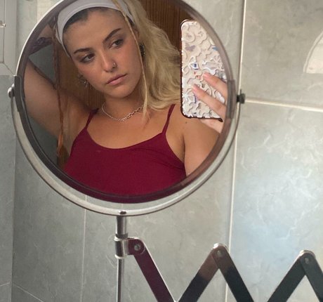 Alba Reche high quality actress pics