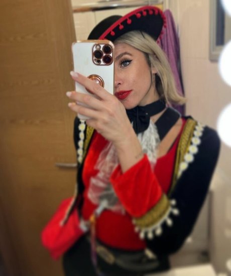 pretty onlyfans art nude archive