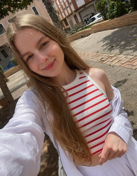 caseyshy erotic pornstar pic