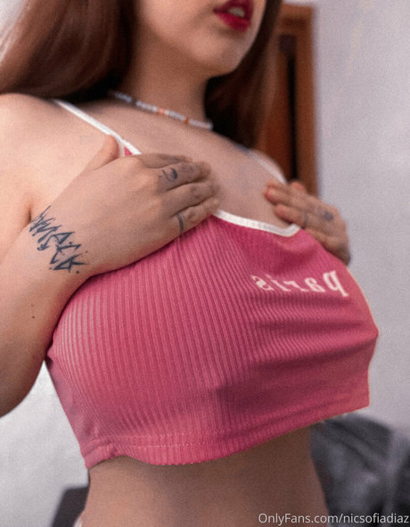 Nicsofiadiaz pornographic model gallery